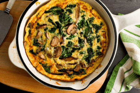 Frittata d’épinards, champignons et fourme d’Ambert