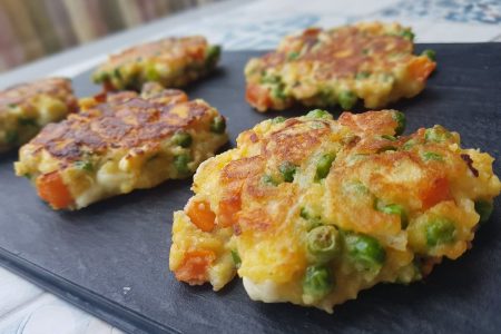 Galettes de carottes et petits pois